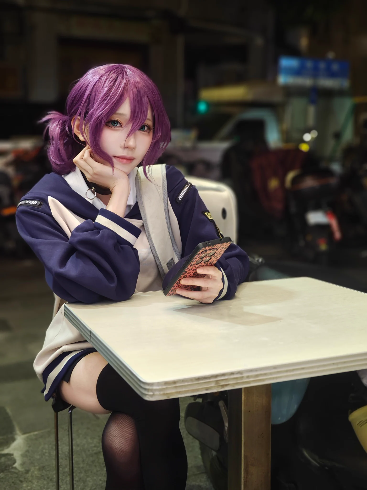 #蕾塞 #レゼ #Reze #コスプレ
#电锯人 #チェンソーマン
車を待っているレゼ https://t.co/EuzlevRMOu