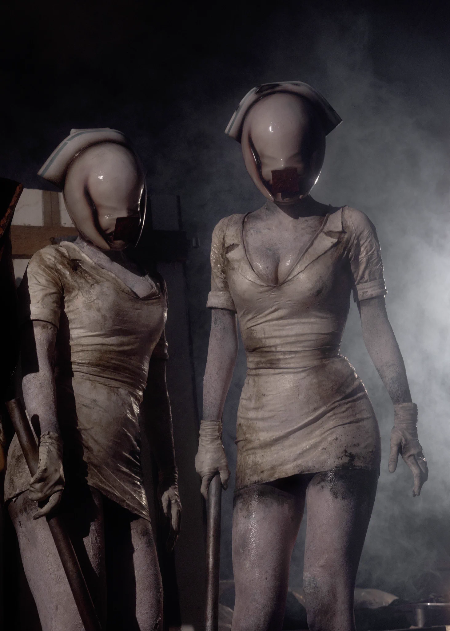 Silent Hill Bubble Head Nurse cosplay made by me and @ratyolk https://t.co/8TyMbW2j9V