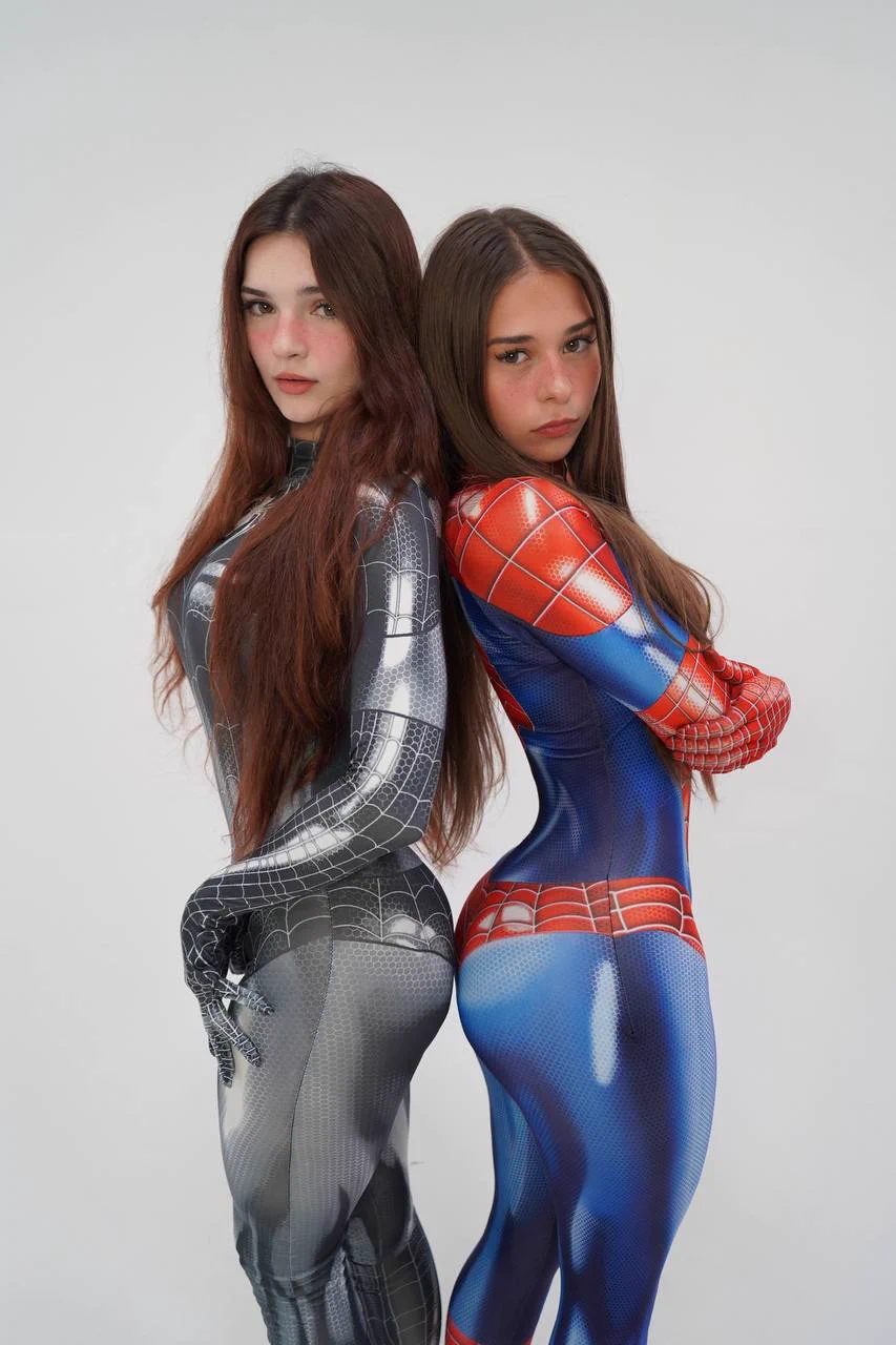 left or right https://t.co/8hwzejb9rN