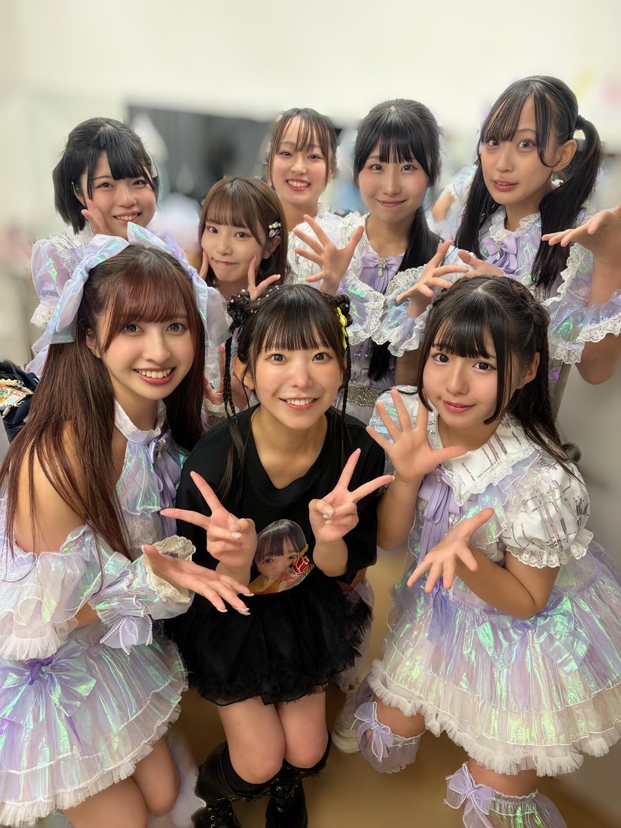 キプリスモルホォさん
ことみちゃんとは長年お仕事でご一緒させていただいていて！対バンは本当に念願でした！！！
今回初めてライブ観させていただいたのですが、メンバーの皆さん全員魅力的でまーーじめちゃくちゃかわいくて目が離せない！😂✨
素敵なライブありがとうございました😭😭❤️❤️
#まりちゅうフェス