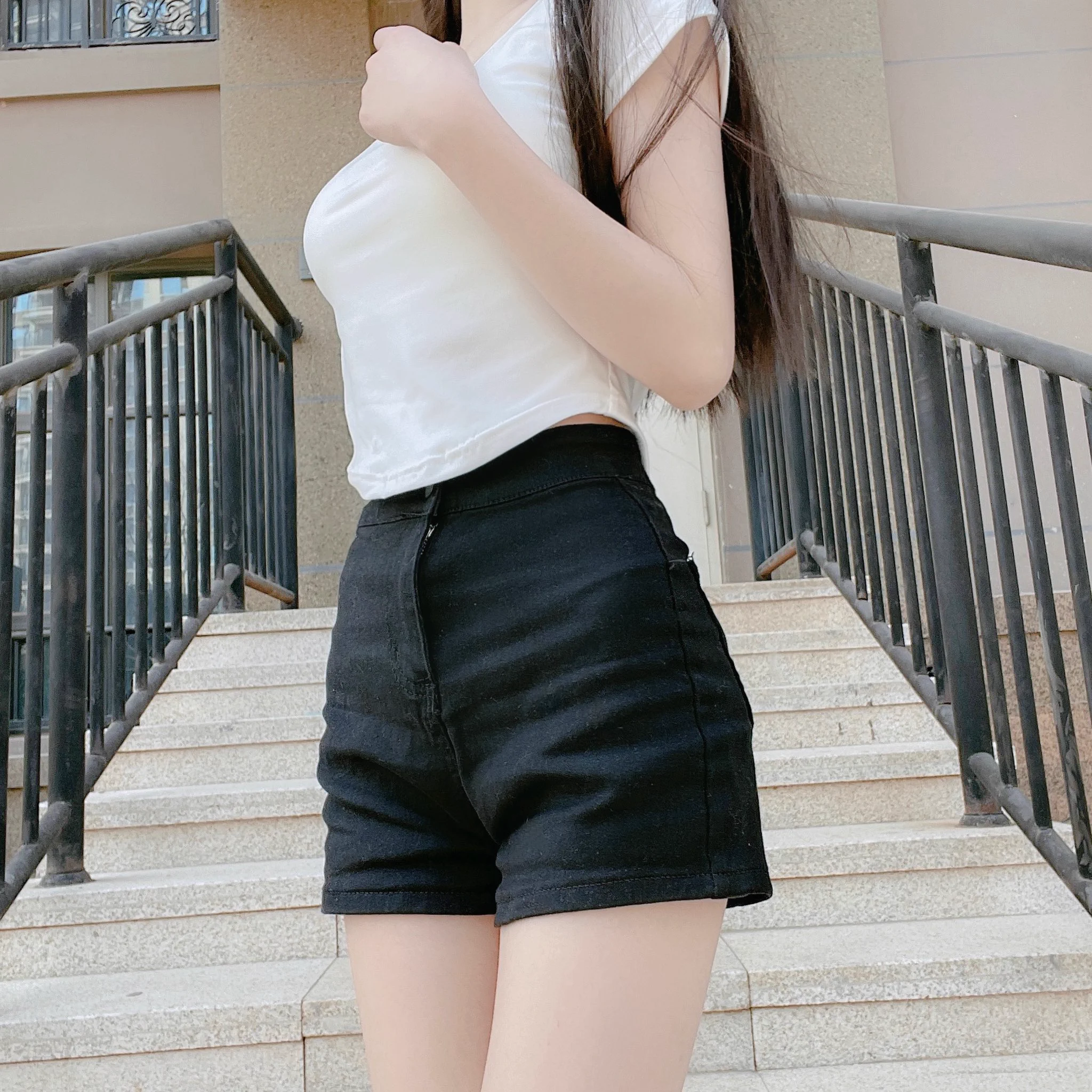 我穿成这样见网友 https://t.co/hrnKNaUiZn