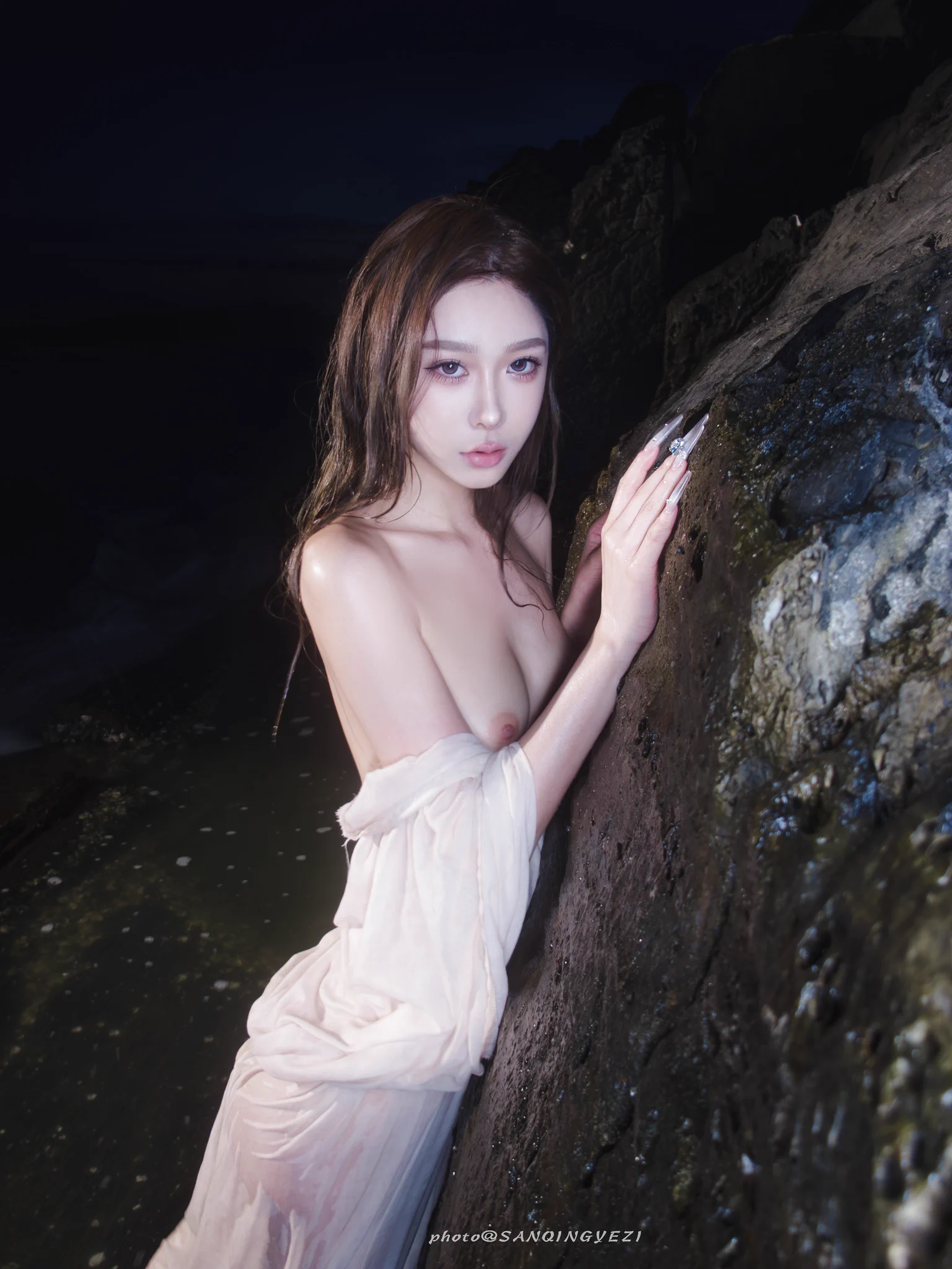 刚上岸，有人收留嘛？
📷：@SANQINGYEZI 

@BBBBTTTCC
@SexytoBaby
@SexytoDoll
@SexytoGirl https://t.co/1MNvSiOR8L