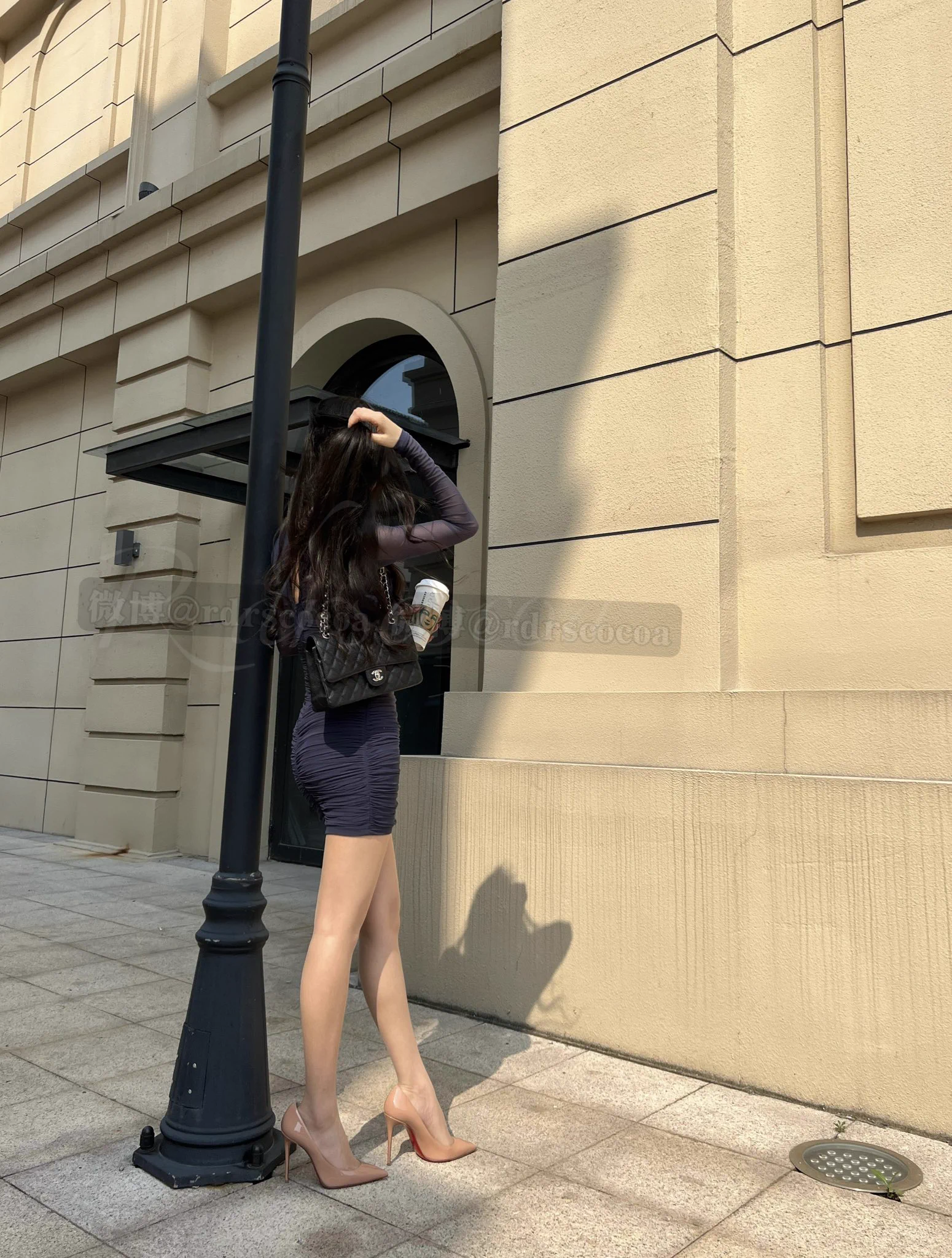 穿肉丝高跟鞋的秘书 https://t.co/x7YtY9C0f8