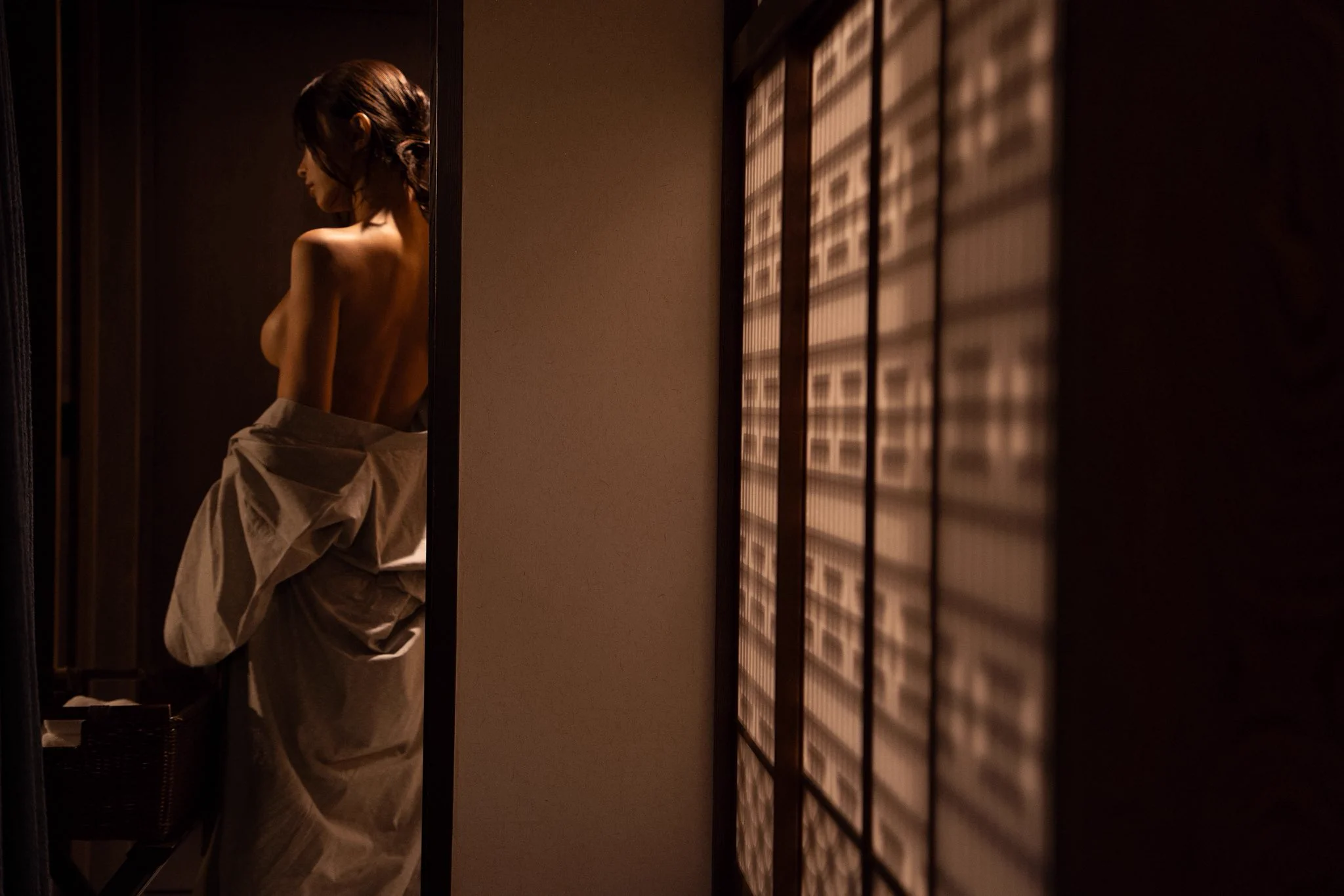 ◎貴方のサークル「iKkyu3」は、水曜日 東地区 “Ｖ”ブロック－03ab(東８ホール) に配置されました。

冬コミ受かりました🙌🎉
新刊、和を感じる写真集やグッズ制作予定なので楽しみにしてもらえたら嬉しいです🥰
12/31！！今年の締めくくり！！皆さんに会えたら嬉しいです✨✨ https://t.co/mHACO9ufn1