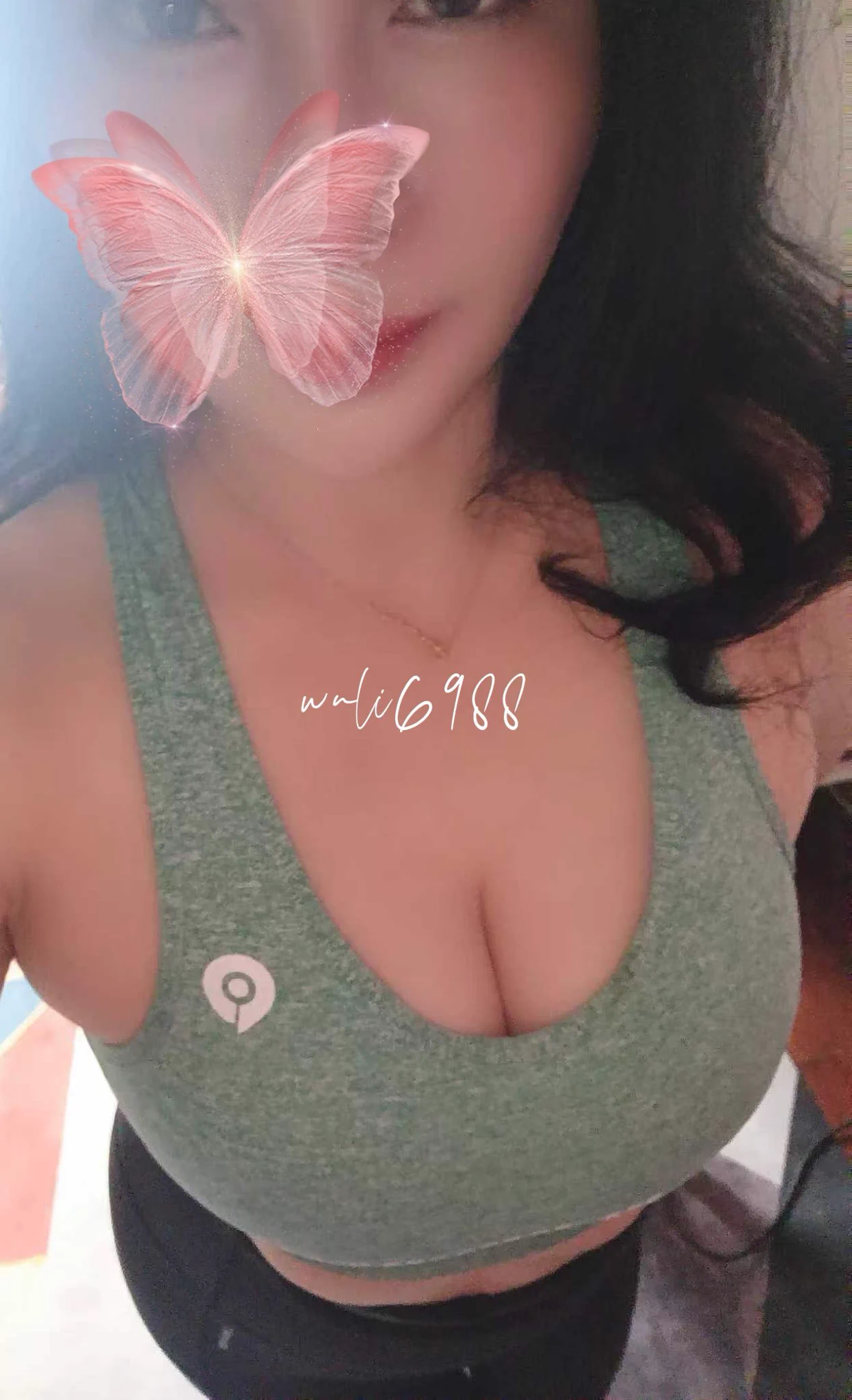 做了半年瑜伽，一点没瘦呀，怎么办呀，都立冬了，，图1、2是半年前，图3、4是目前的，你们感觉胖了，还是瘦了？ #瑜伽 #瘦身 https://t.co/kWy2PnefQQ