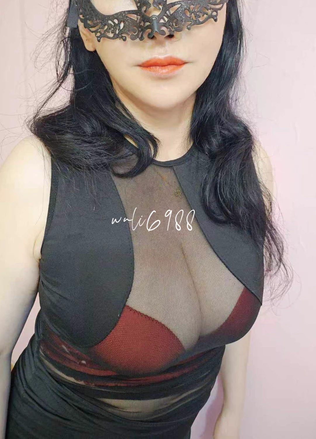 做了半年瑜伽，一点没瘦呀，怎么办呀，都立冬了，，图1、2是半年前，图3、4是目前的，你们感觉胖了，还是瘦了？ #瑜伽 #瘦身 https://t.co/kWy2PnefQQ