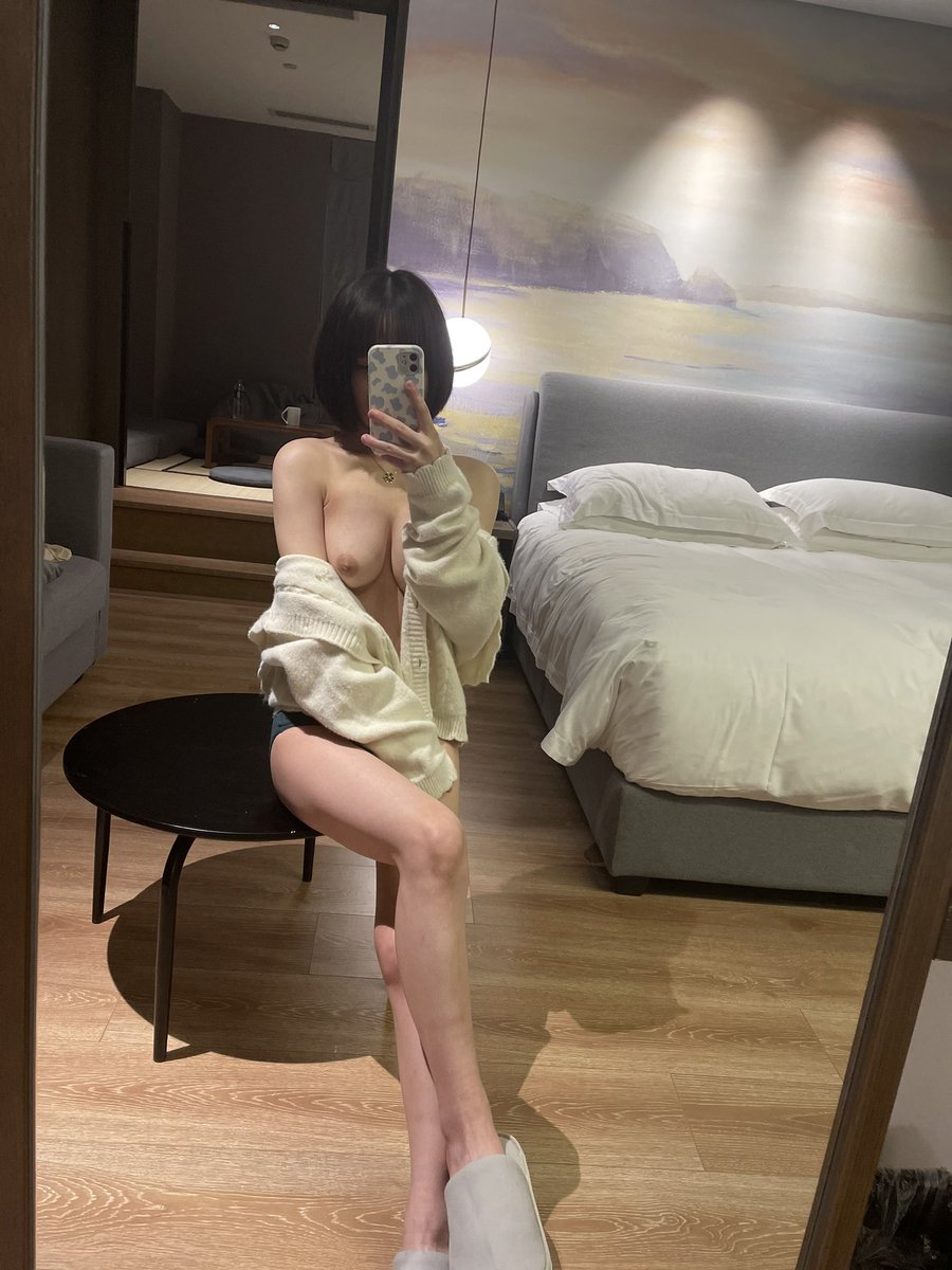 裸照挑战：敢评论最撩的话，我就回你私密照～

@BBBBTTTCC
@SexytoDoll
@SexytoGirl
@SexytoBaby https://t.co/Q37klz8yiG