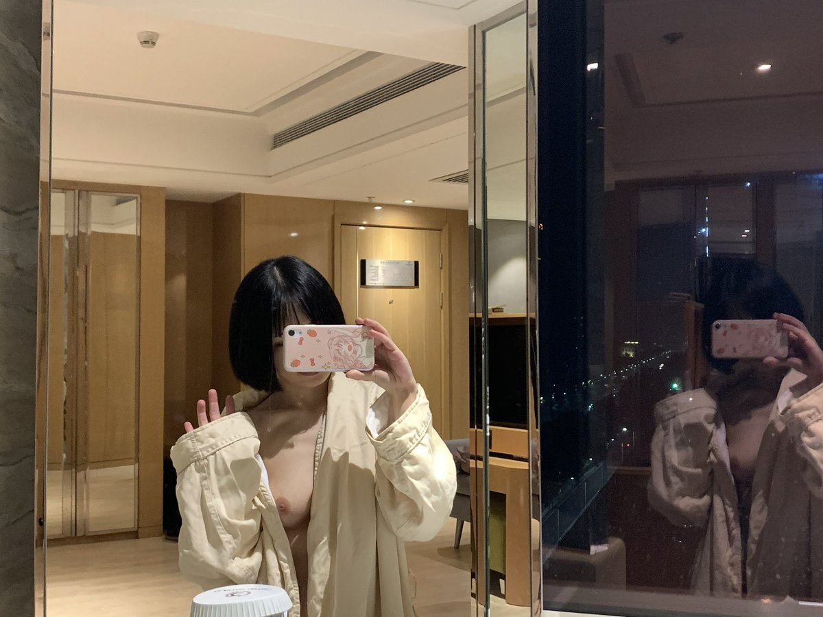 夜晚自拍，裸露心情，等你来温暖评论～

@BBBBTTTCC
@SexytoDoll
@SexytoGirl
@SexytoBaby https://t.co/ANxoeOJh01