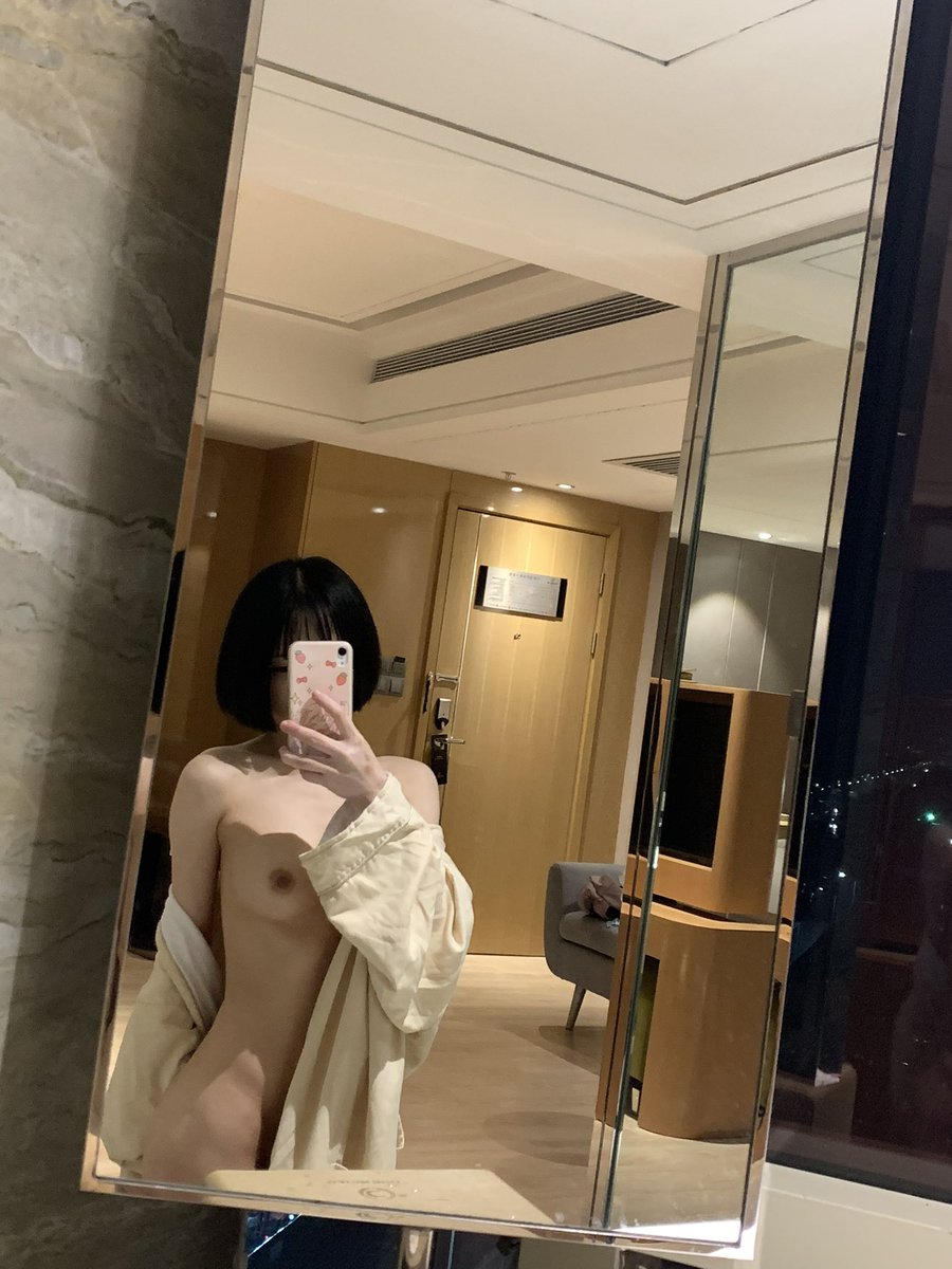 夜晚自拍，裸露心情，等你来温暖评论～

@BBBBTTTCC
@SexytoDoll
@SexytoGirl
@SexytoBaby https://t.co/ANxoeOJh01