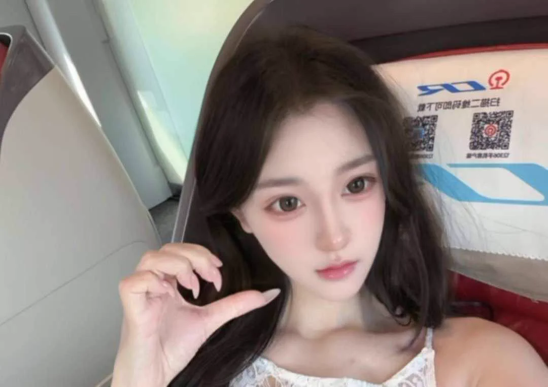 #上海
纯新人学生暑假兼职。
身高168 🐻D。04年。
白幼嫩。筷子腿 不蛇纹
清纯洋气。甜美可人。配合度高

🛰️：yjb123412
🐧：3559838033
看照门槛🚪100（永久有效）备注zfb口令🧧添加➕
✈️：https://t.co/vKEG6AFQS0 https://t.co/pWEZ3wKWwr