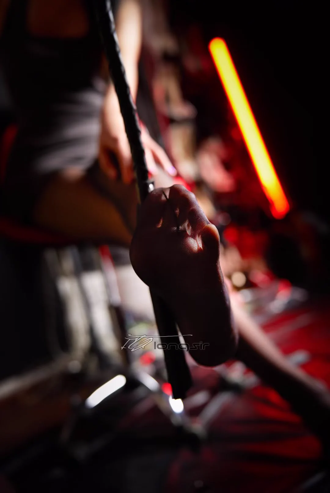 脚底的温度➕诱惑➕严厉＝解压，释放，大脑放松 https://t.co/5so4uDFIin