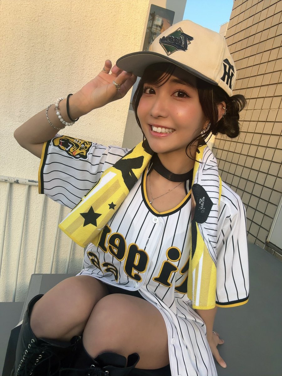 ラストツアー大阪ありがとうー！🐙

明日も大阪よろしくね！ https://t.co/eGqHZAV5fn