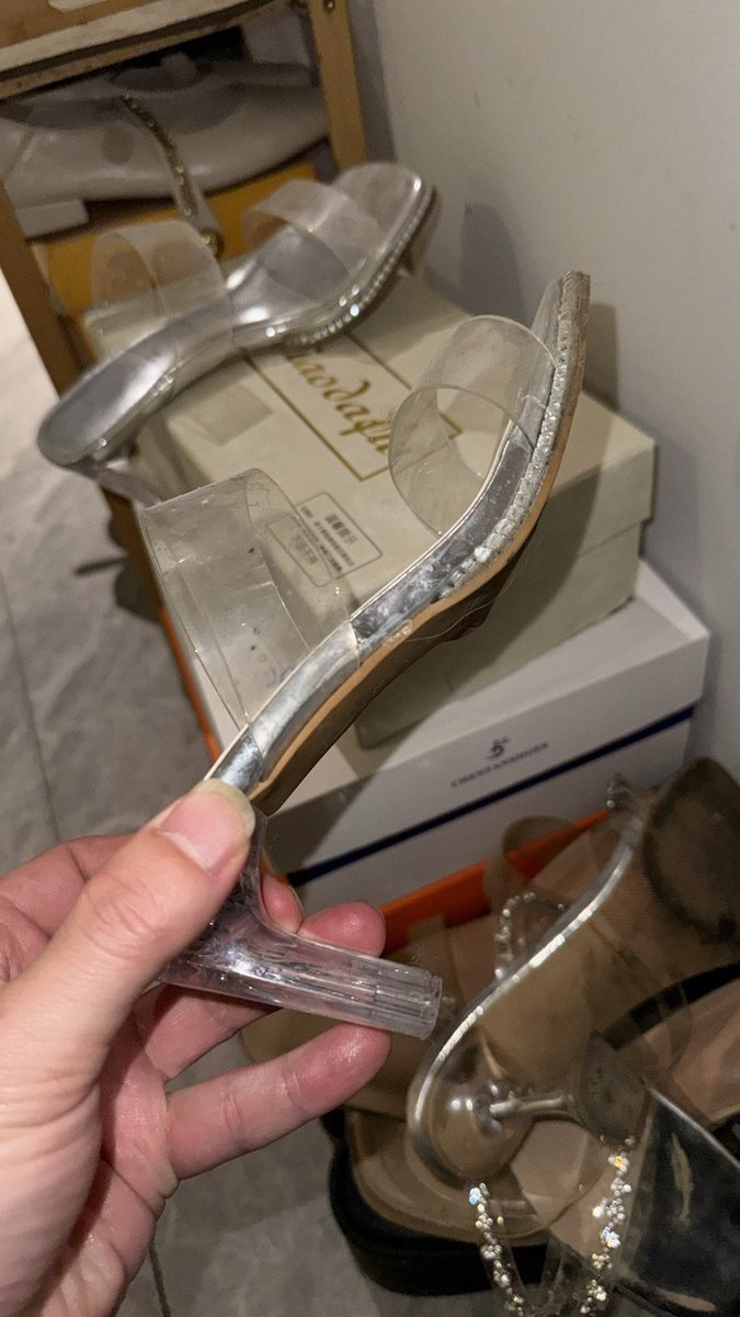 刺激心跳💗鞋底全部舔一遍 https://t.co/mDVXuZCUeC