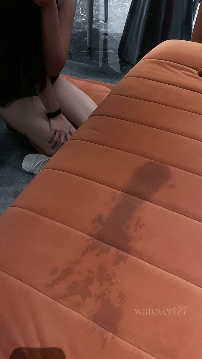 与女粉宝宝在吉隆坡呆几天 好好招待了～
她还知道跪下认错把沙发弄脏了 https://t.co/gBkzP3v71s