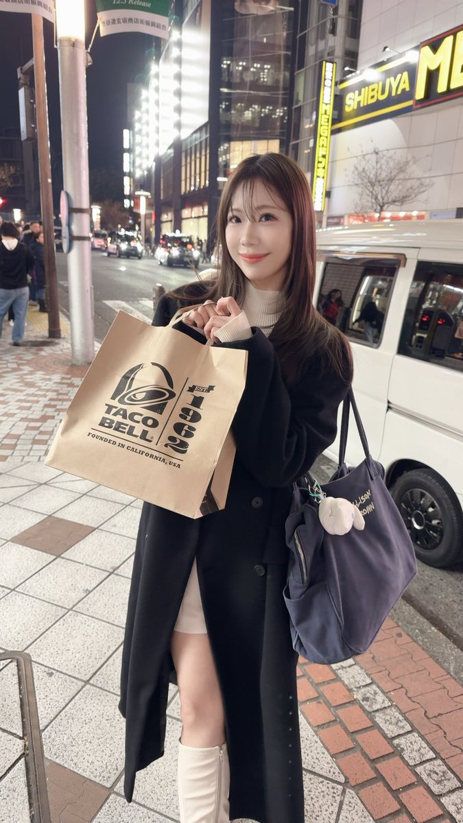 タコベルさんの撮影してきたよ🔔💜
第二弾のコラボ商品お楽しみに♩

12月19日に1日店長もやります☺︎ https://t.co/fwphkMrA5k