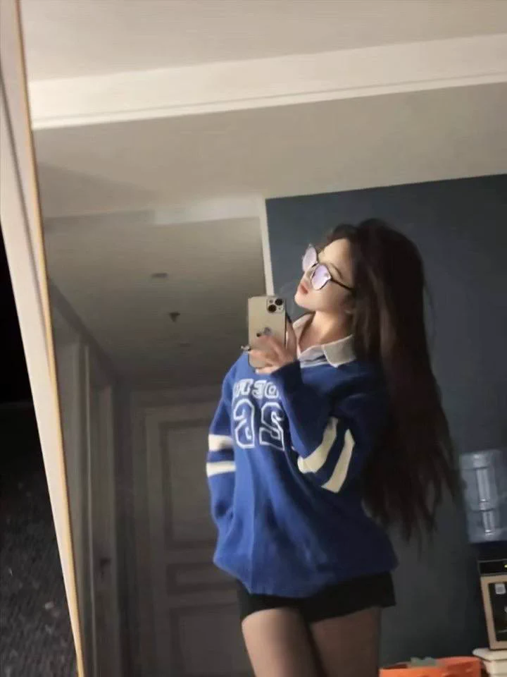 🌕妹团交友俱乐部💌✈客服：https://t.co/R90yq6OKxF
成都24岁顶级M女🔥
160/50kg/75C 细腰巨臀+月亮纹身
深喉呕吐还求操、无套狂怼子宫求内射、喷尿失禁、掐脖鞭打蜡油全来🤤
操哭了还翘屁股喊“主人再狠点”随时飞全国当你24h专属母狗
编号449867 TG秒验重口喷水+窒息视频