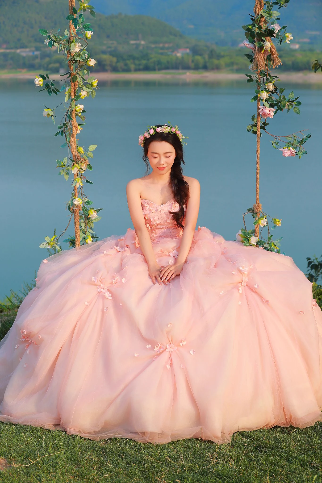 36号绿王八上贡新婚老婆婚纱照 https://t.co/nrwCQowmrC