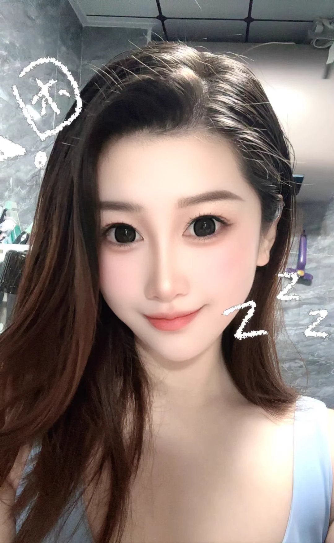 还是发美颜照吧，擦不动了 https://t.co/Ke8a15vzkx