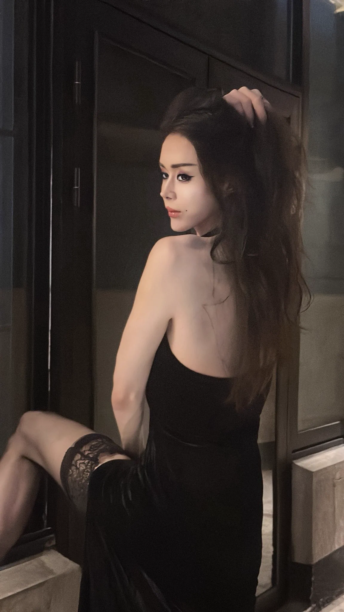 他们都说
在性工作者眼中 就没有人不是卖的 只是没有开到合适的价格
但我想说 肯定不是这样的
追求财富只是我缺乏安全感的弥补手段
我也有过不要钱只想得到爱的时候
我得到了吗 不卖就会被珍惜吗 不还是被始乱终弃
人会走 心会变 但是钱却不会背叛我
人留不住 留点纪念品天经地义
#广州ts #上海ts https://t.co/brSi5p0biS