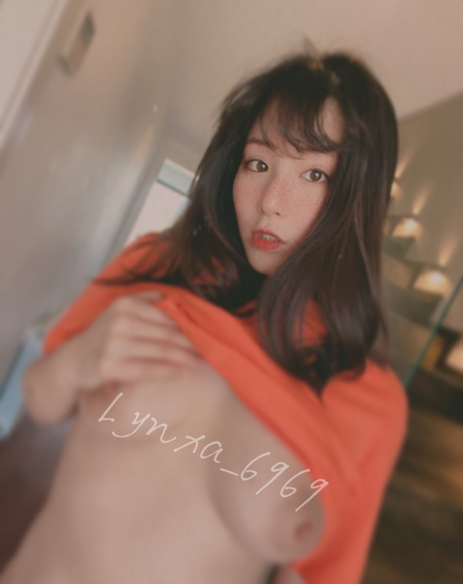 這是今天的蠢樣🙂‍↕️

知道有很多不同地方過來的男生
都會在晚上默默的偷看然後…

頻道裡真的超級多潛水的隱藏版粉絲
如果你害羞的話沒關係

直接密我 浮出水面讓我出擊！
享受美好的時光從妳我開始～

#比起只密一個嗨不如直說想約
#不然我也不知道你要幹嘛 https://t.co/bwnl8BQNdv