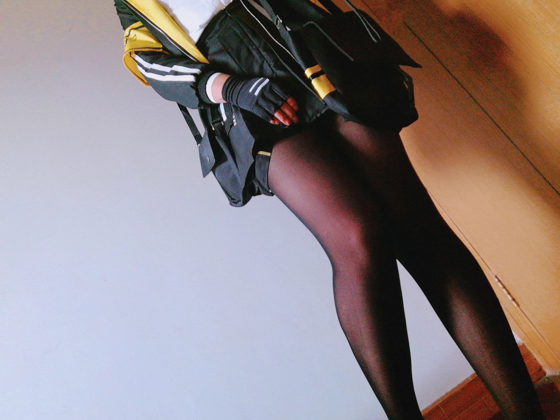 耄耋陪玩店陪陪照片第九弹
这次是多个陪陪混一起哦，包含柚，🐮，🐱哦。
猫猫这一期照片可可爱爱学生服，还偷偷摸摸露个小肚脐哦，捏捏❤️
🐮的蜜璃也是进步了哎，没有单时候练妆也是正常
柚又有大全套啦，难道说其实是cosplay高手
想点游戏陪玩的可以进q群哦，有很多游戏比如粥派lol等等
#男娘 #伪娘 https://t.co/6G6fdG90fz