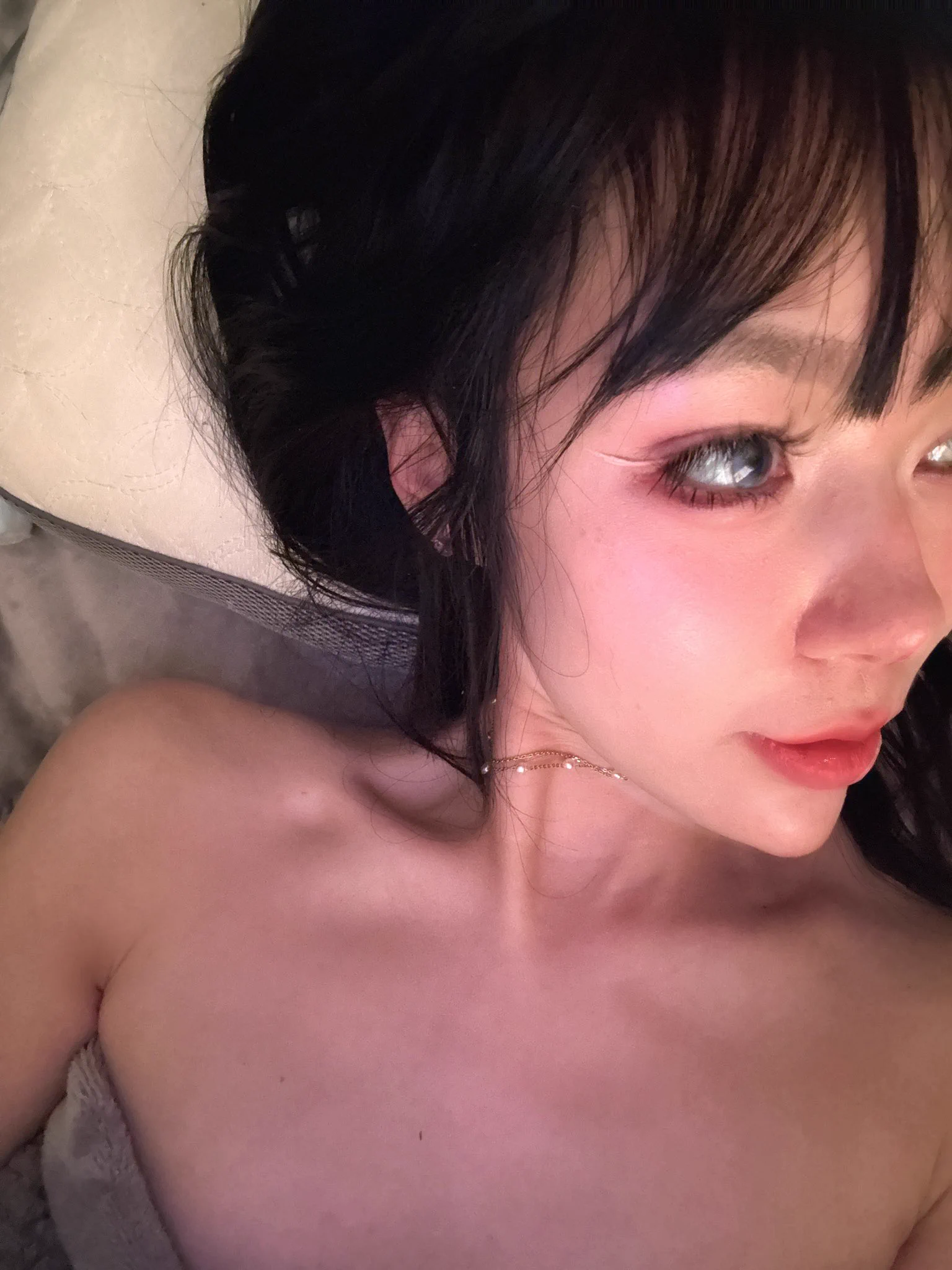 突然想找个女m了，真是百变的我 https://t.co/KUX4DqKaub