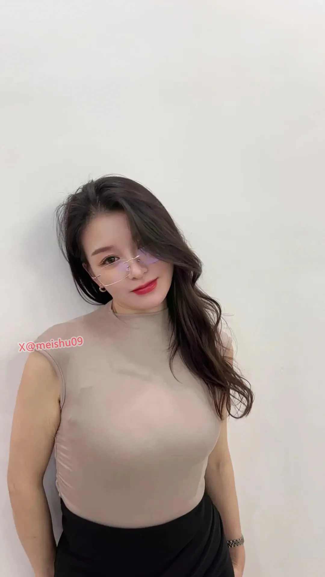 我们都会再错的时间遇到一个很爱很爱的人，有的兜兜转转还是会走到一起，但是有的错过了，就是错过了。 https://t.co/nai6iSk89m