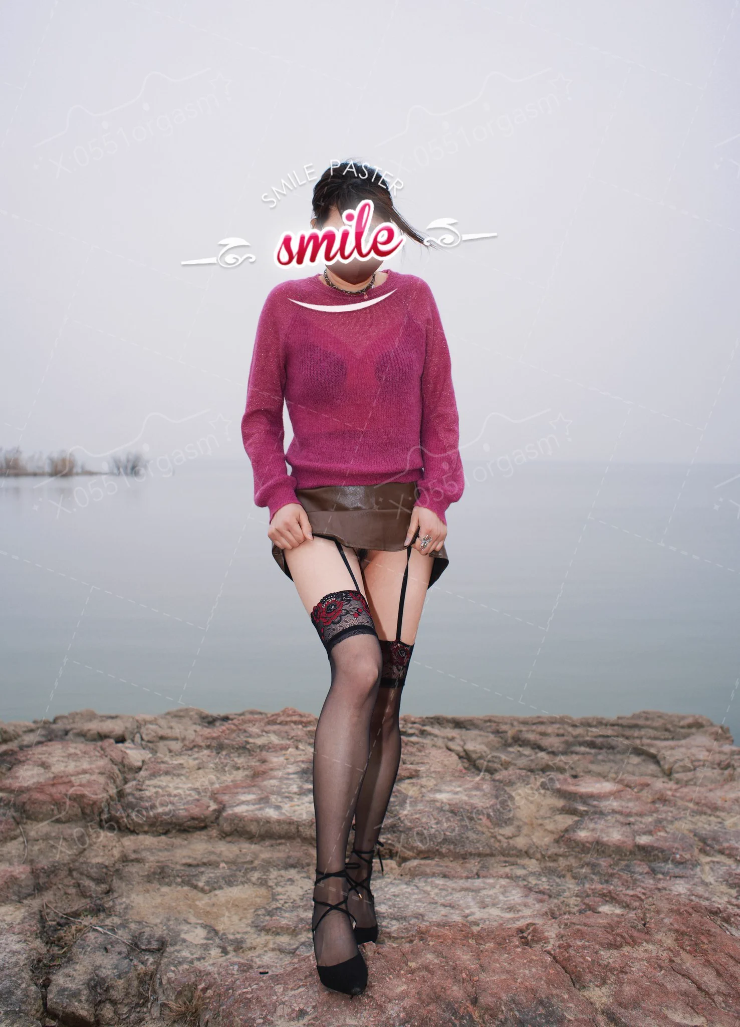 真空的小裙子加吊带丝袜，拍的时候路边的钓鱼佬一直在打量，可惜离得远，估计没看见精彩的部分。
#少妇 #露出 #情趣
@007share 
@wqganenshi_ 
@Public_Catgirl1 
@luchu888888 https://t.co/kwTTIeOV2v