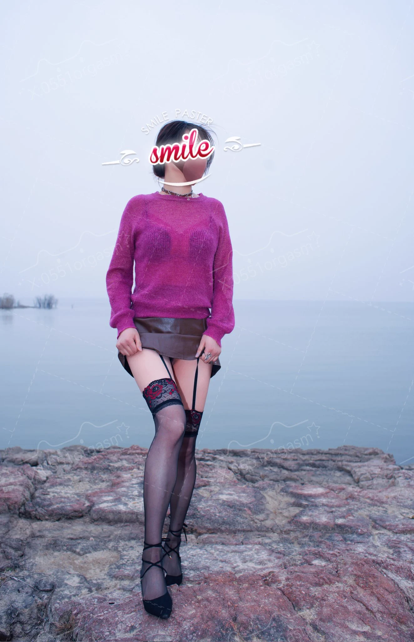 真空的小裙子加吊带丝袜，拍的时候路边的钓鱼佬一直在打量，可惜离得远，估计没看见精彩的部分。
#少妇 #露出 #情趣
@007share 
@wqganenshi_ 
@Public_Catgirl1 
@luchu888888 https://t.co/kwTTIeOV2v