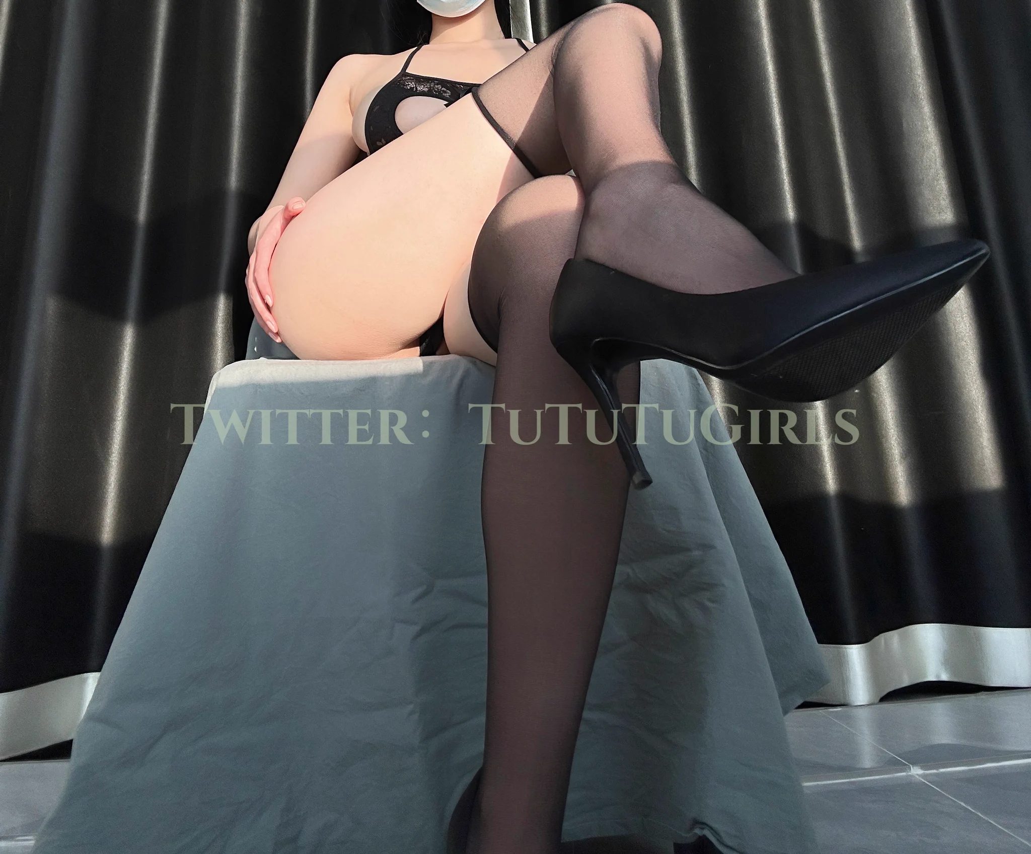 林子大了  什么鸟都有🤪

@Xiaoxiaofoer 
@MitsumeDoji 
@OoniDevil https://t.co/dix6OQ0w1w