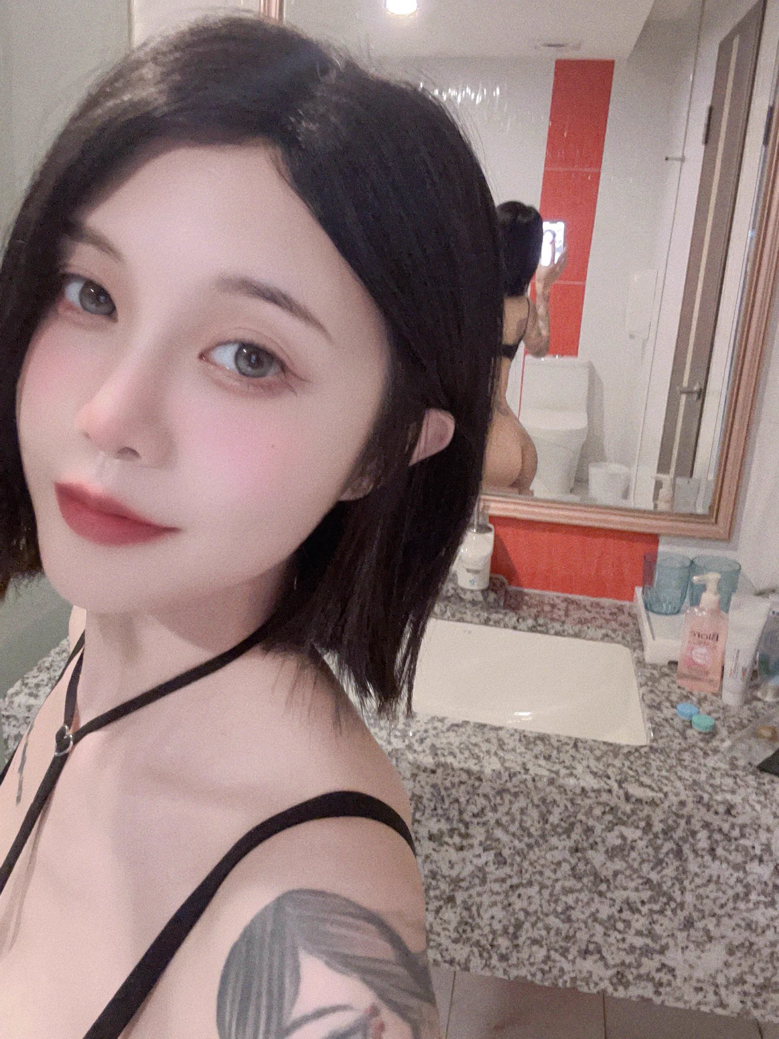 等等可以幫我吹頭髮嗎 https://t.co/YWCXu5s0x9