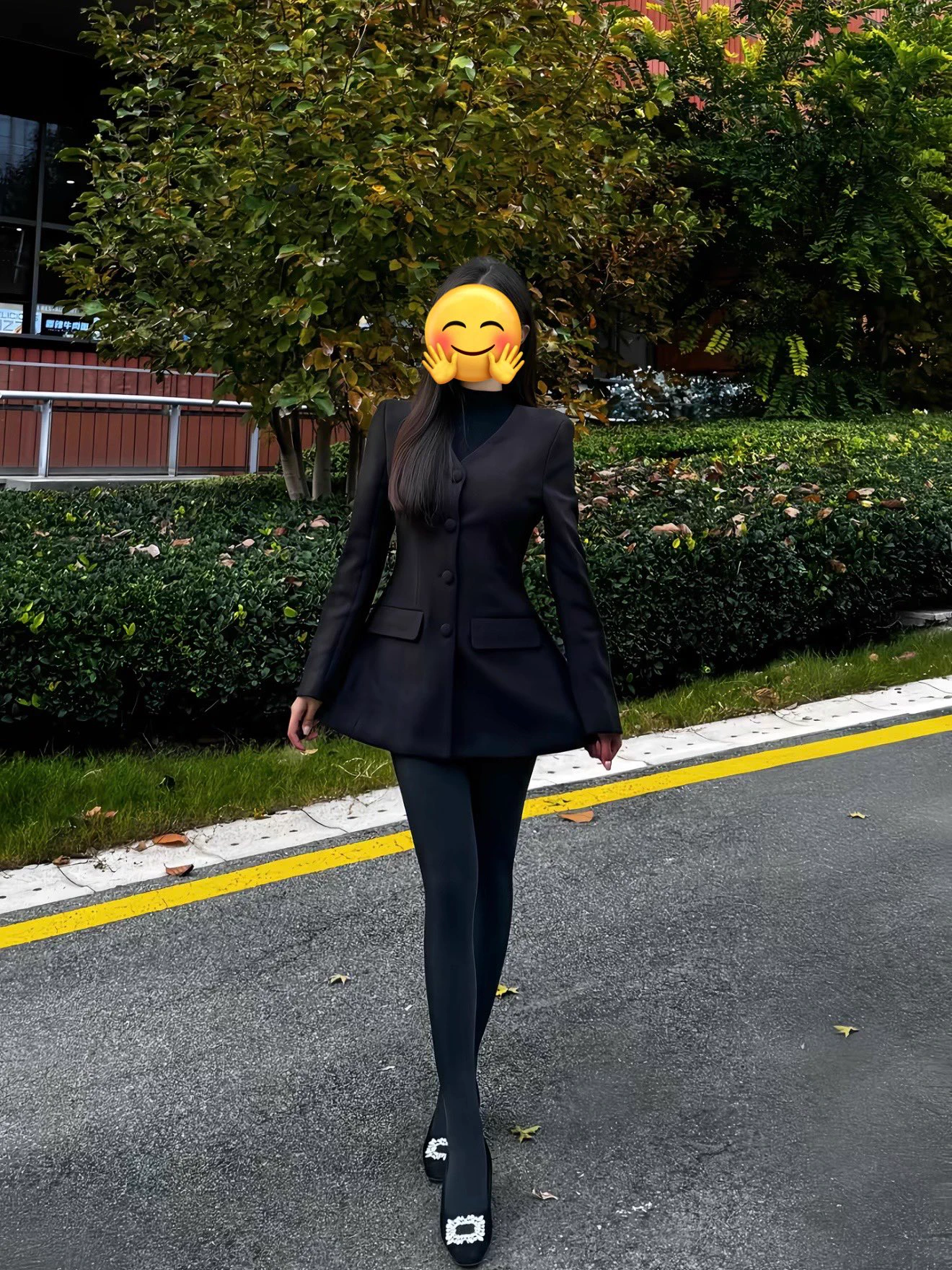 今天地铁二号线，我穿这身，约顶。（可以射裤袜上，最好别射衣服上，不好洗） https://t.co/6m5tWQlED4