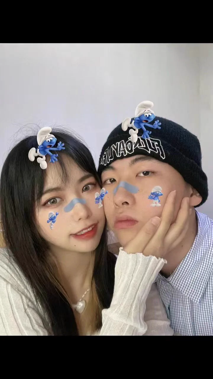 正经交友的纸条盲盒，就是约炮用的，女的免费放进联系方式，男的可以花几块钱抽一次，然后自己加联系方式私下约炮，记得选自己所在地再去抽纸条，同城约起来方便一些，抽纸条花几块钱确实不贵，VX保存图片扫一下就可用，效果远超陌陌和soul也可以进VX群撩骚我的纸条也在里面哦~ https://t.co/9KsHJ9GGWN