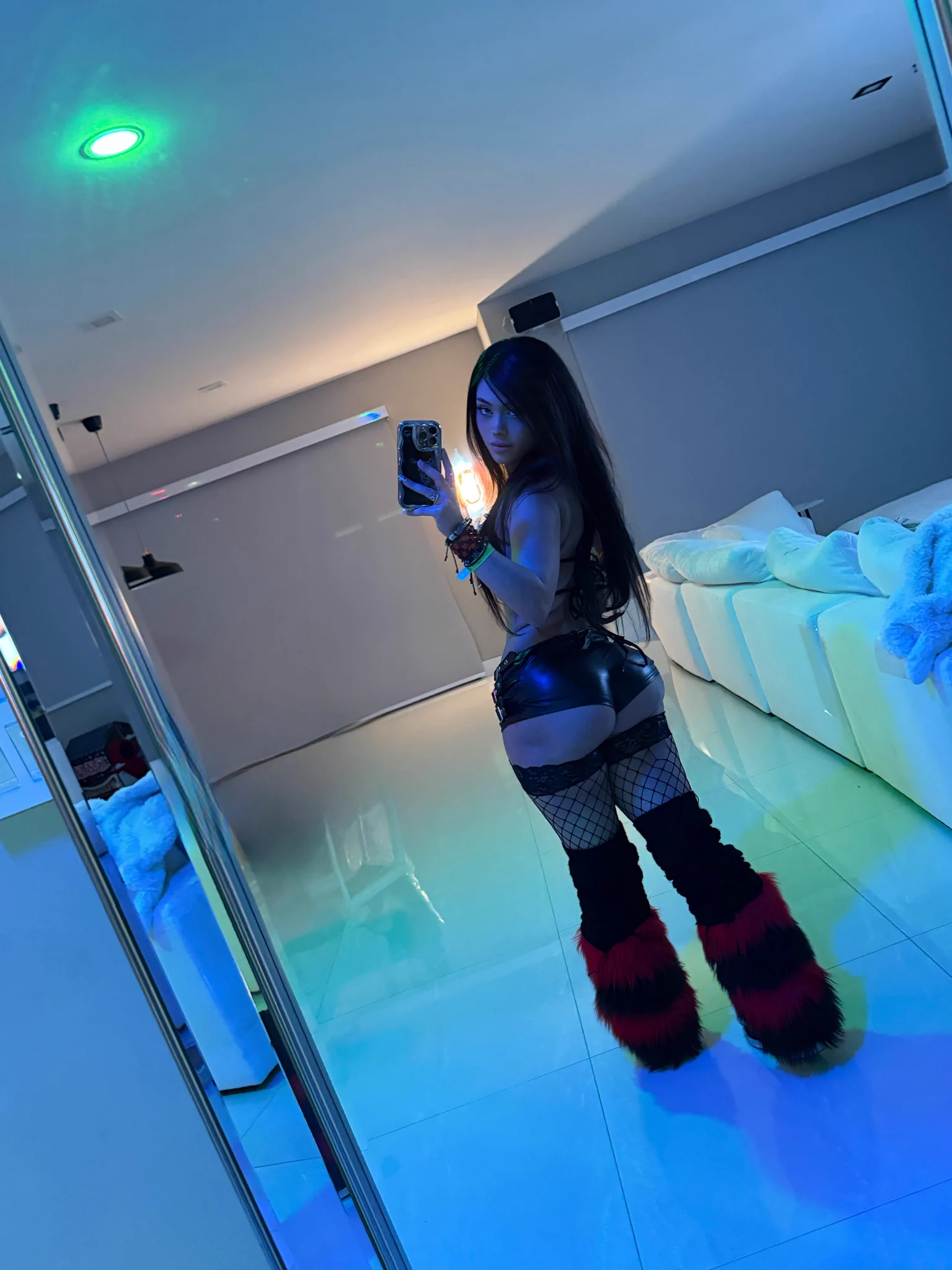 Buns or thighs ? https://t.co/xpyeYGZPc4