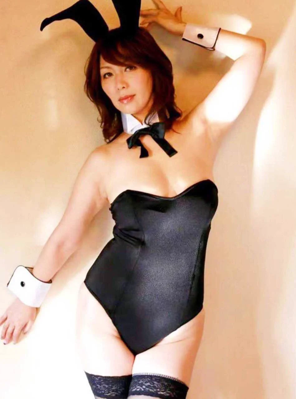 成熟美韵徐娘风情浓郁馨香使人着迷沉醉

进熟女会员群➡️置顶 https://t.co/bvx2vk4SDb