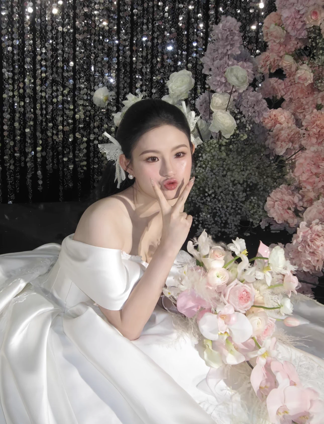 44号绿王八上贡前女友婚纱照
在绿王八之前已经被更前任开苞 https://t.co/SBUCg8NZ0x