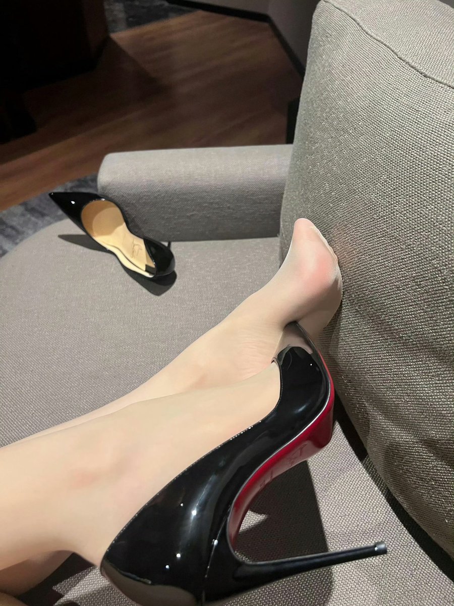 喜欢就拿走吧，要告诉你们位置吗？最好自己猜猜呀 https://t.co/Eg3WDsF1QM