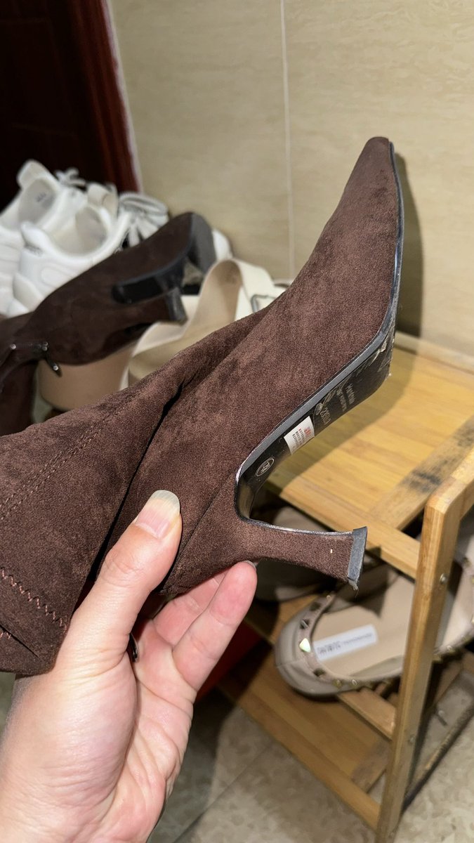 人靓鞋必骚 https://t.co/M7FWqOzCVj