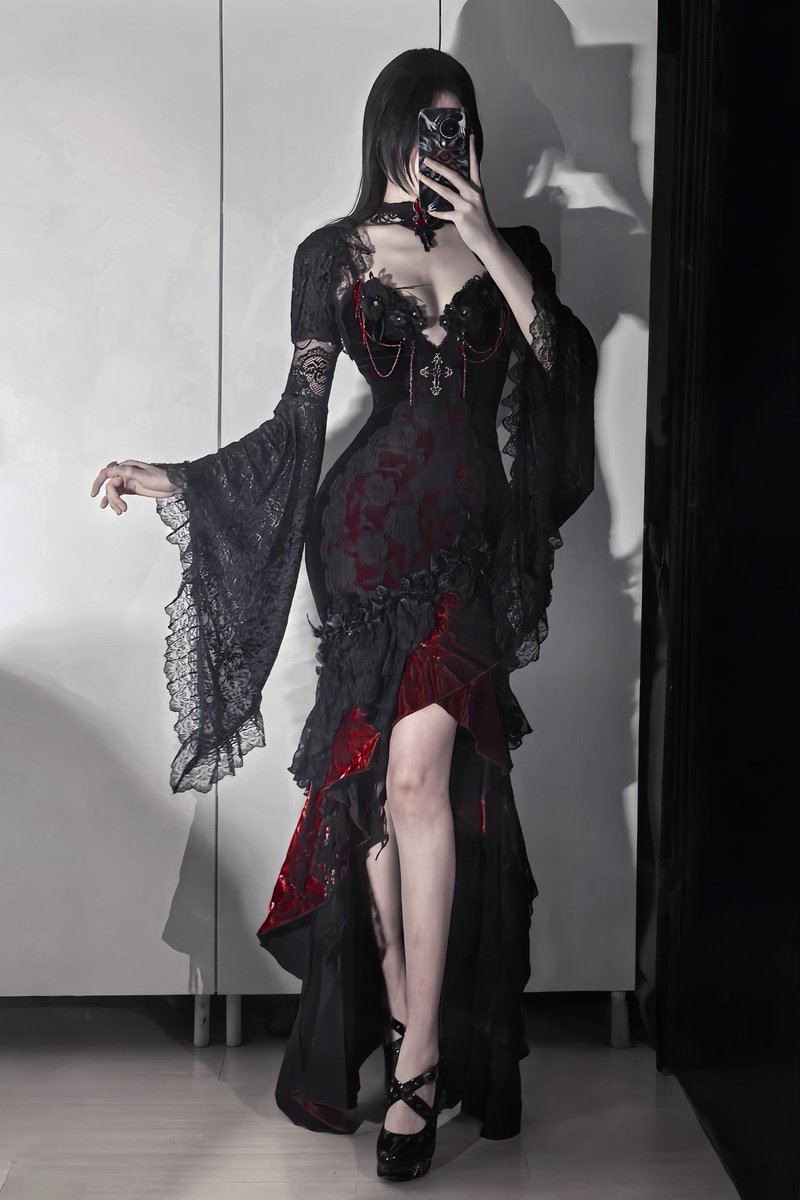 吸血鬼私服。 https://t.co/NIRSG80CsW