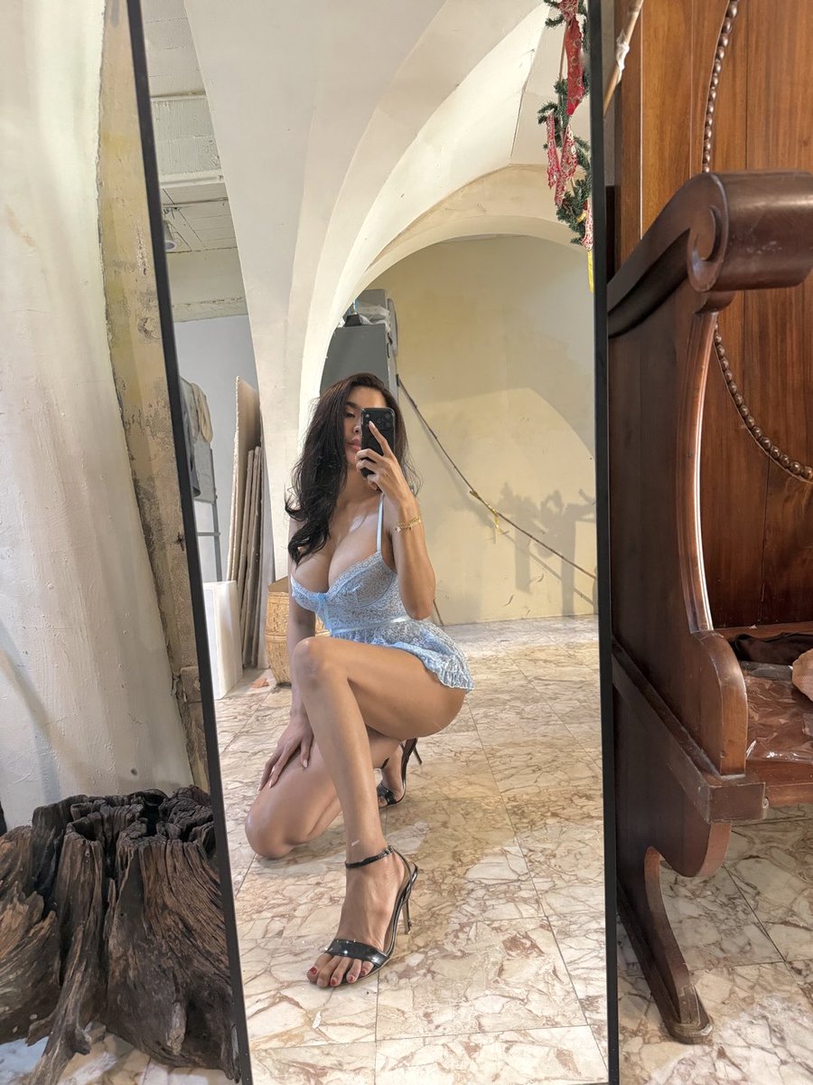 อย่าลืมสีฟ้าเวลาหิว https://t.co/mvEoO3PU4g