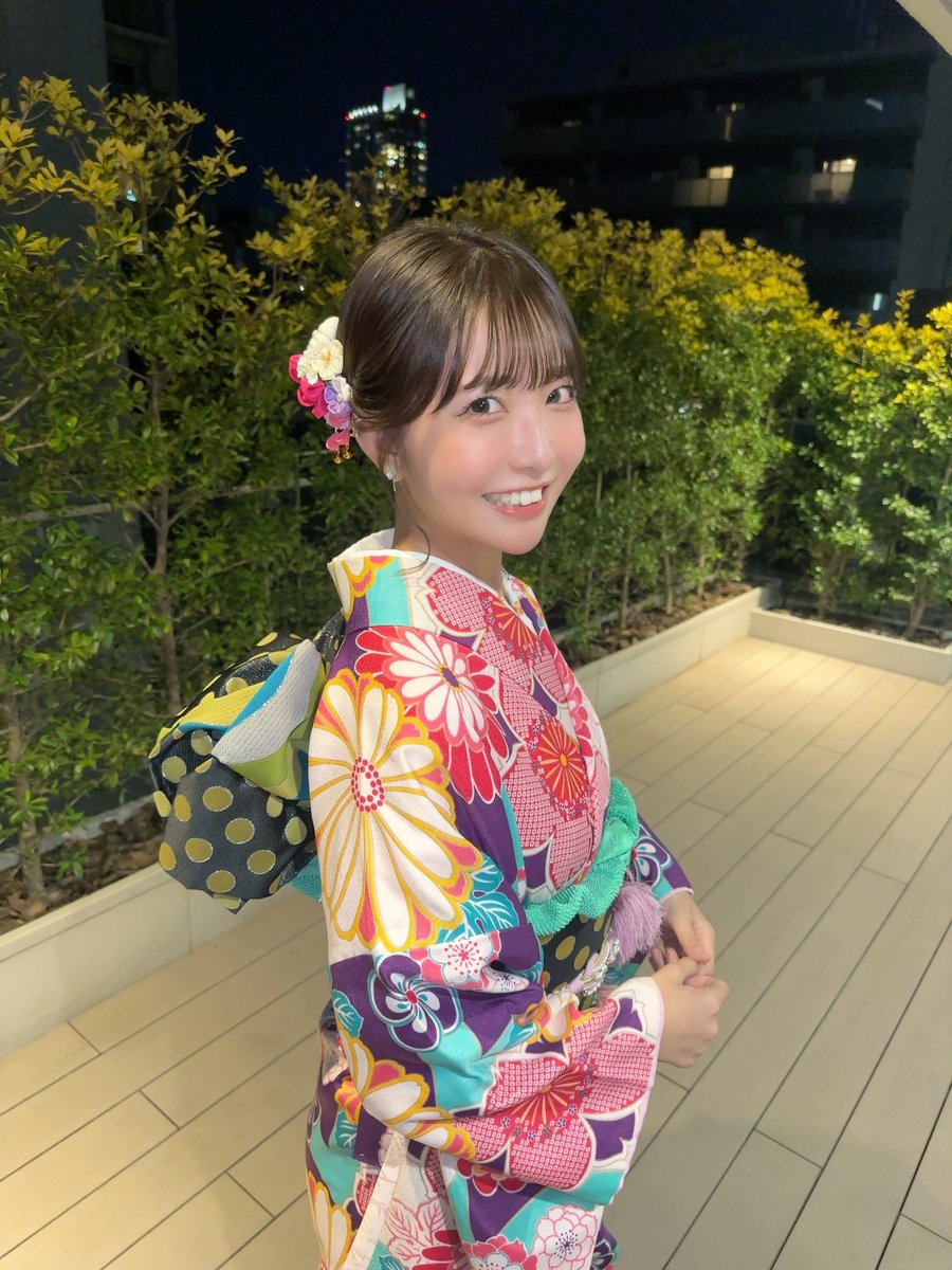 オンラインサイン会ありがとうでした💕 https://t.co/UoU9tbmwDj