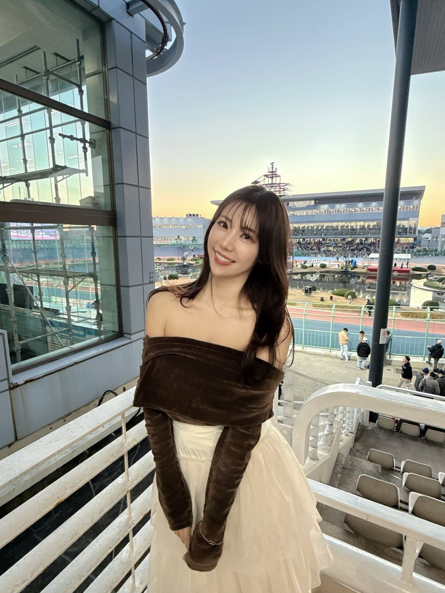 KEIRINグランプリシリーズ いよいよ明日が最終日だね🚴🏻💗

衣装はこんな感じでした☻︎ https://t.co/MaVOosP98Q