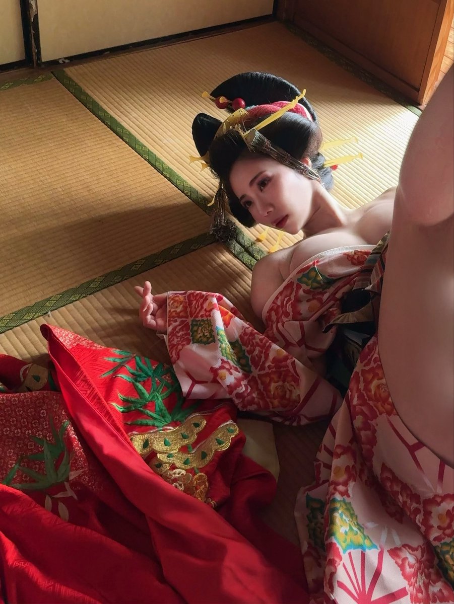 2025年もありがとうございました◡̈
みんなのおかげで、笑顔あふれる一年になりました☺️💗
来年も一緒に、新しい景色を見に行こうね✨

写真は「グラビアン魂アワード」で
みうらじゅんさん＆リリー・フランキーさんより
“みうらリリー賞”を受賞したグラビアです☺︎

今年も本当にありがとう。
良いお年をお迎えください🫶🏻

#2025