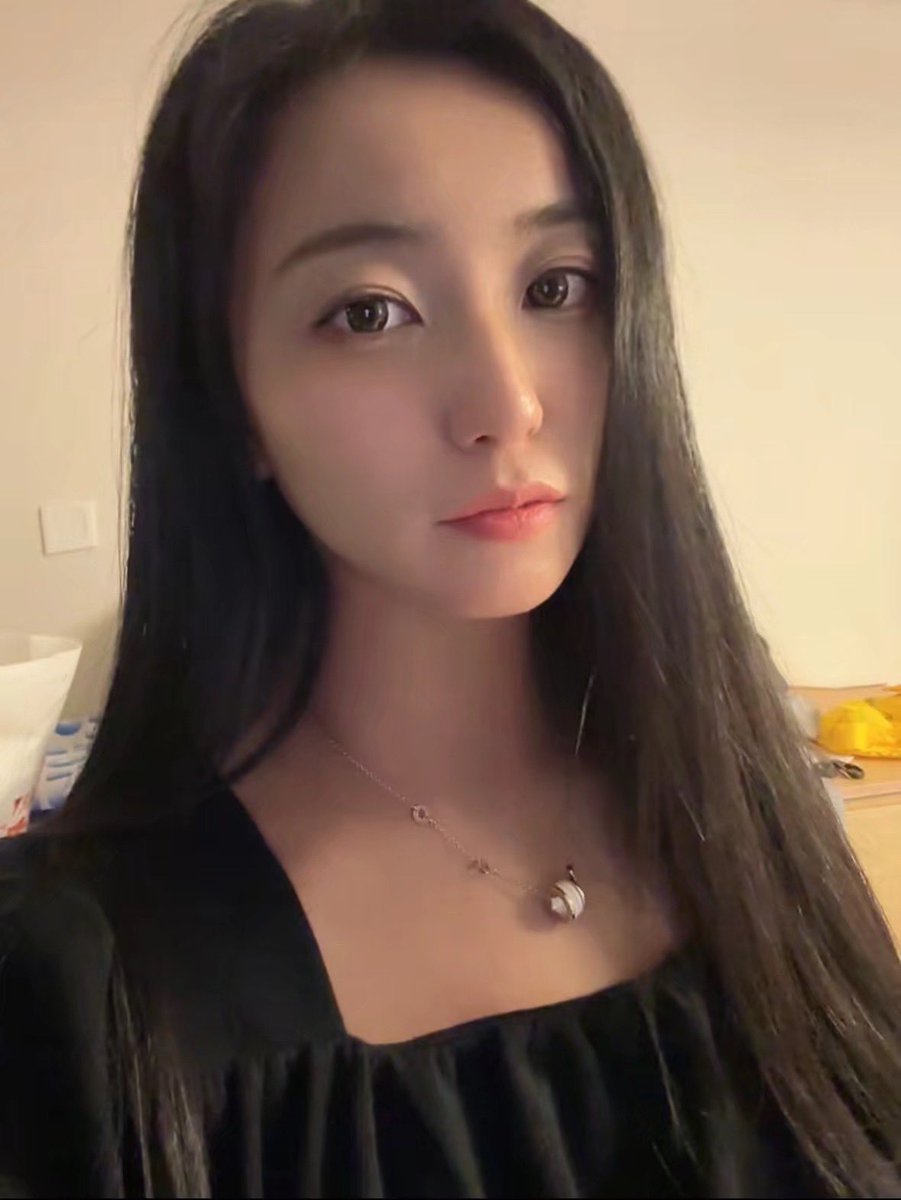 难得温柔一下，不能让你们一直觉得我是女汉子。 https://t.co/p6w2Z52J0I