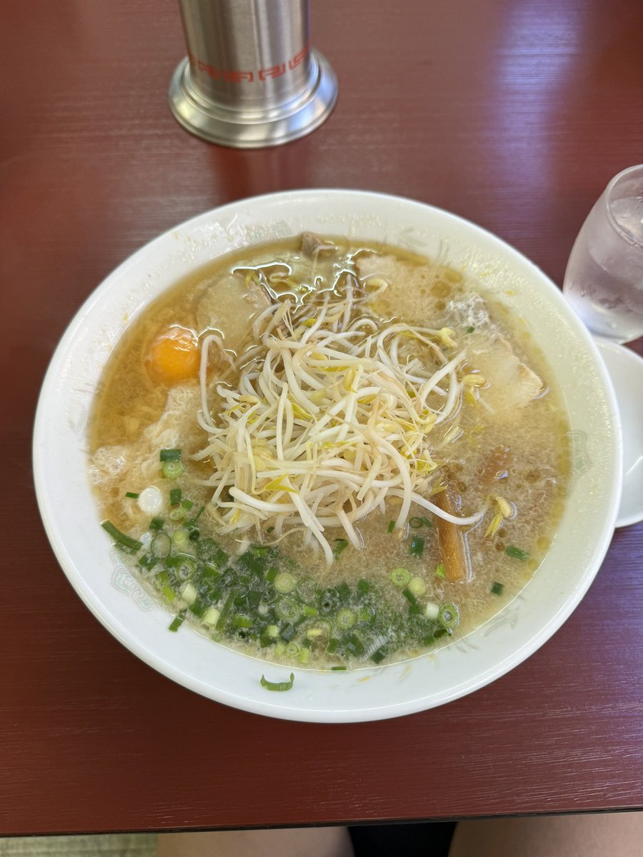 お昼休憩🍜めちゃうま老舗、栄養軒のラーメンいただきました🙏❤️
このあと13:30からの後半戦はジャグラーしようかなって感じです✊
色紙持ってきていただけたらサイン対応できます！写真は1枚！よろしくお願いします🍜

#PR https://t.co/JurYmVMTbh