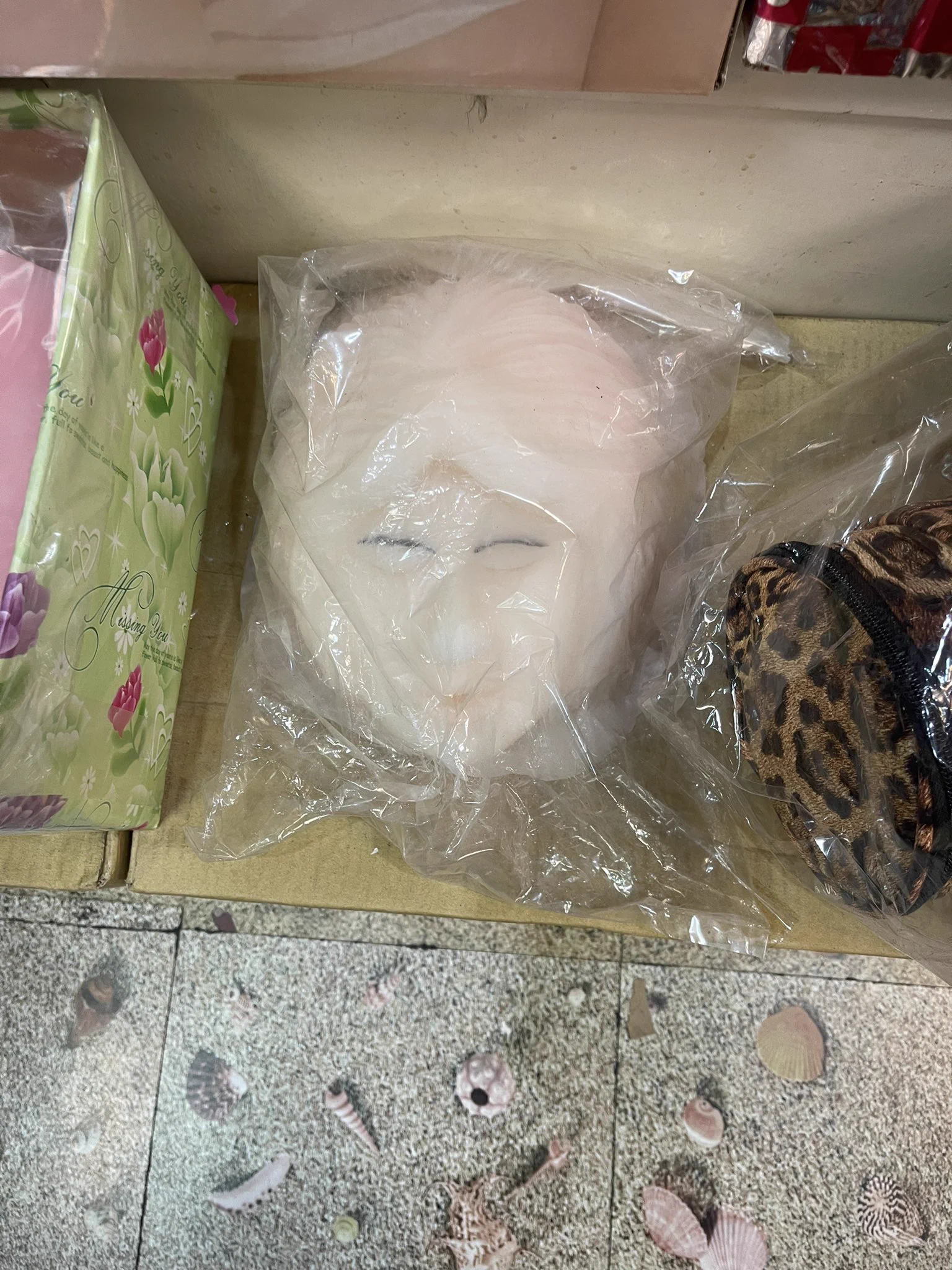 確定男生看到這個做愛會有性慾嗎？不會很解嗎？ https://t.co/HHbEAwWOML