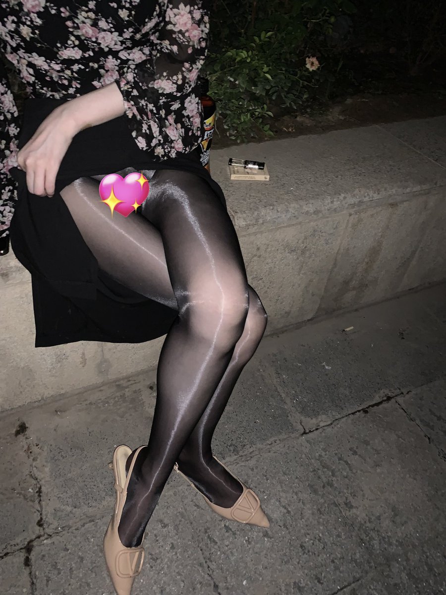 #绫 #绫云缎 
🧦 @Lingerie_0 
云缎高透网纱腰😘，轻薄丝滑。 https://t.co/Ap85CfMxPz