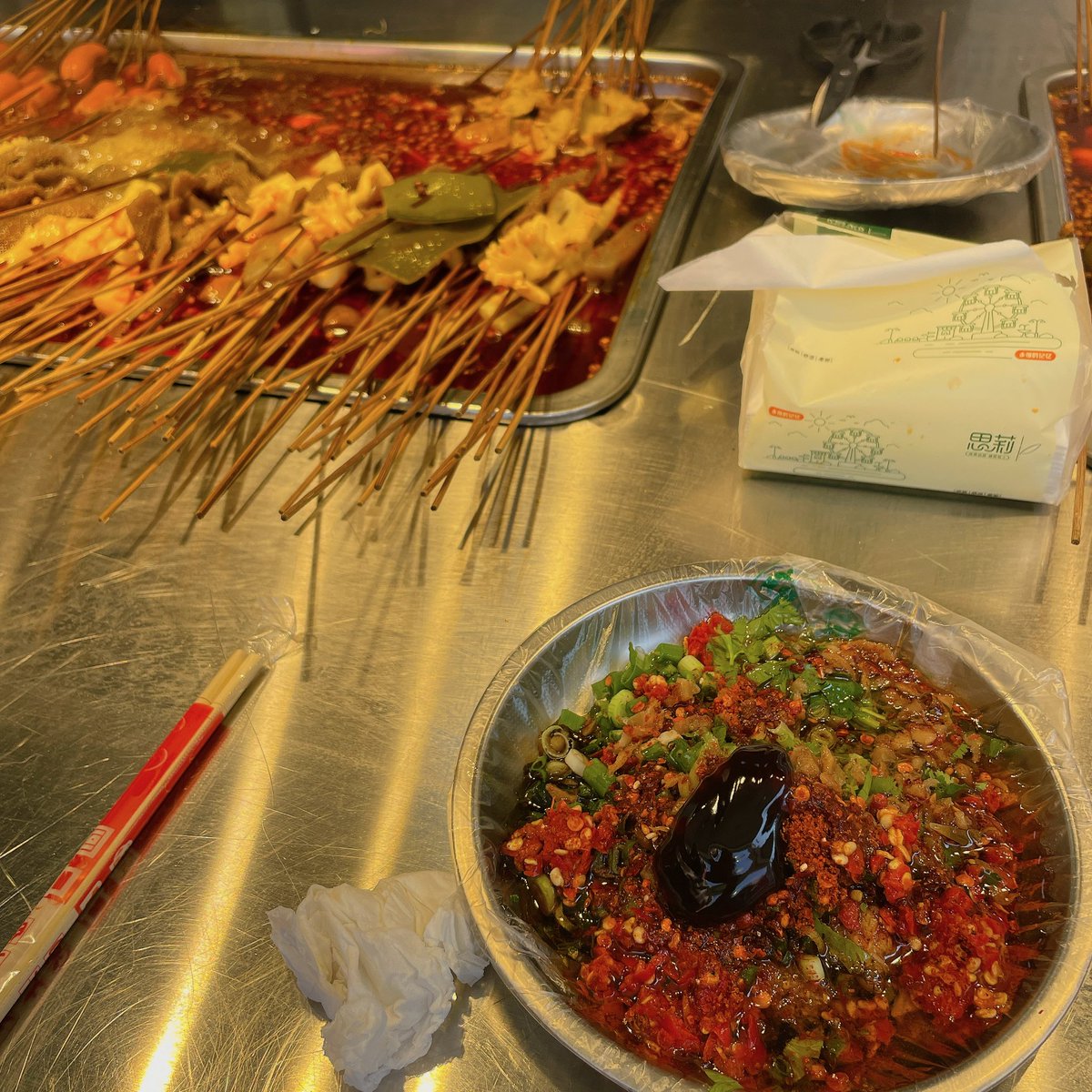 突然翻到前几天和姐妹一起吃的街边麻辣烫，味道很不错 https://t.co/03fO18SJny