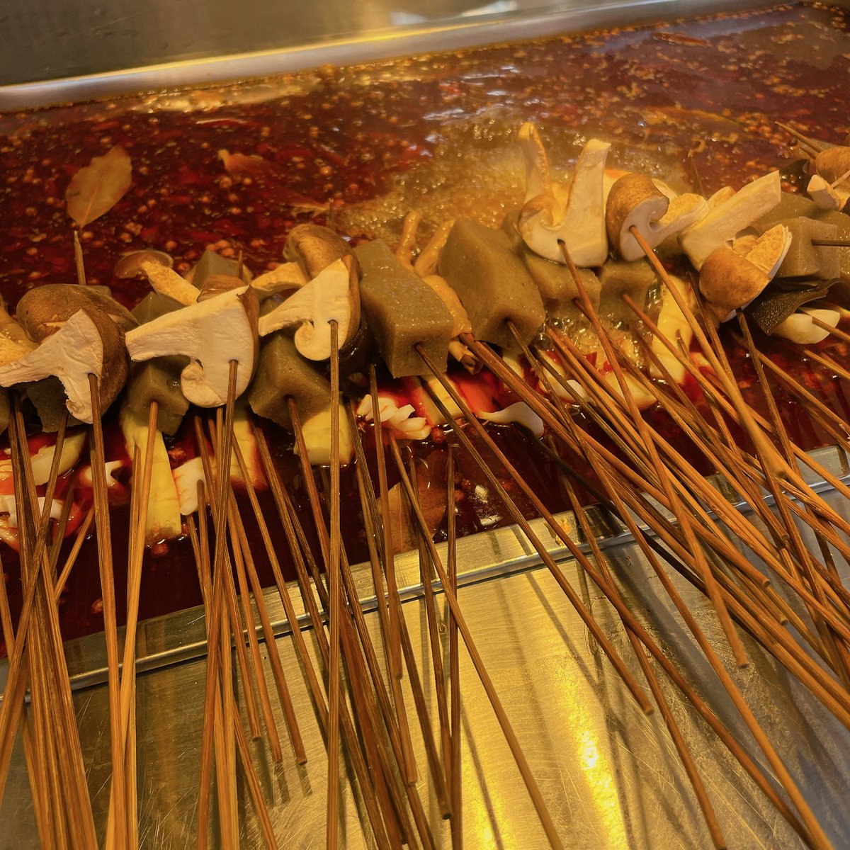 突然翻到前几天和姐妹一起吃的街边麻辣烫，味道很不错 https://t.co/03fO18SJny