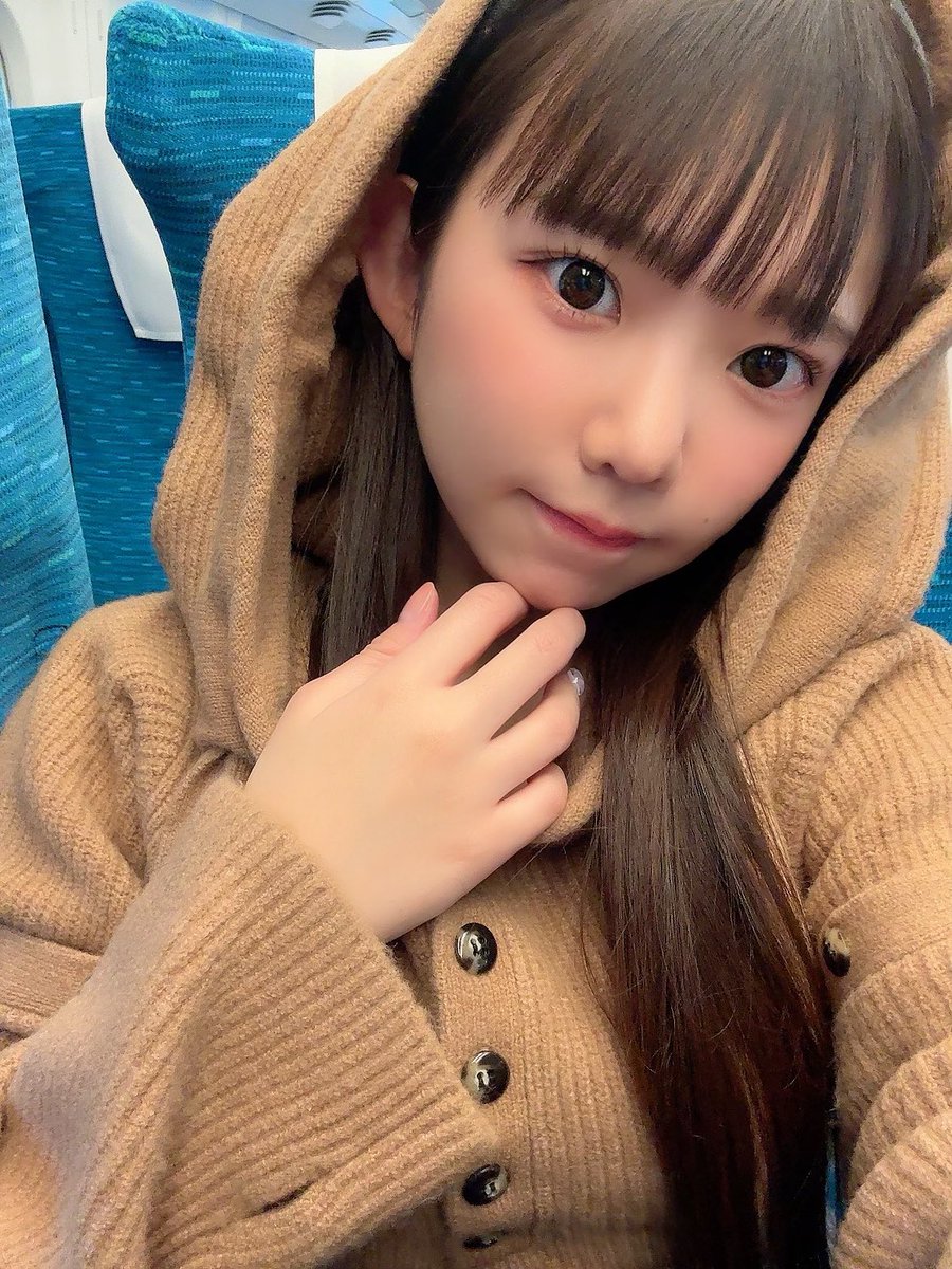 明日！12月15日(金)
福岡県福岡市！博多区スロット専門店さん🎰
10:00〜16:00(休憩12:30〜13:30)
⭐︎サイン(色紙用意あり)
⭐︎ツーショット1枚
対応させていただきます🎰✨
無料なのでパチスロやらない方でも気軽に遊びに来てください☺️🍜✨ https://t.co/Q7wnYrjk17